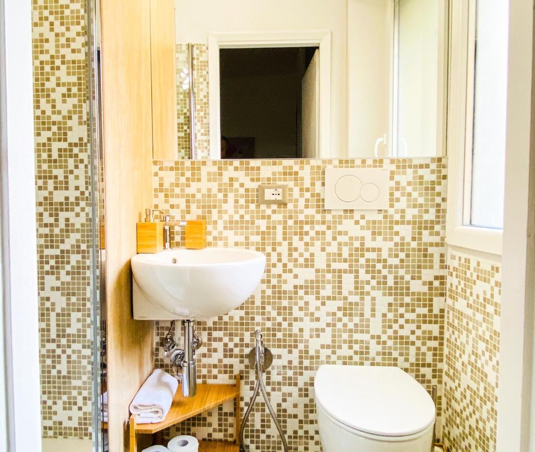Butterfly Suite Рим Екстер'єр фото